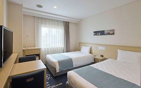 Kobe Sannomiya Tokyu Rei Hotel